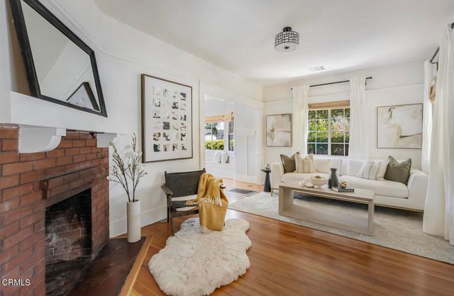 956 E Villa Street, Pasadena, CA 91106