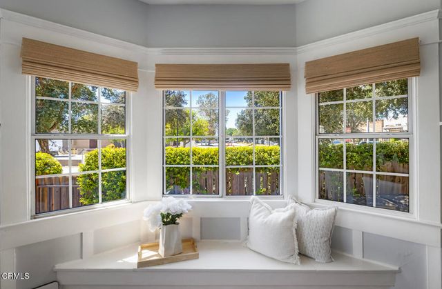 956 E Villa Street, Pasadena, CA 91106