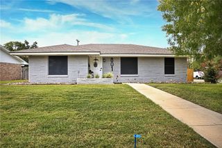 801 Belmeade Dr, Corpus Christi, TX 78412