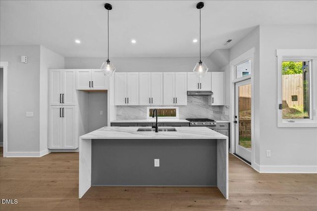 541 Bragg Street, Raleigh, NC 27610