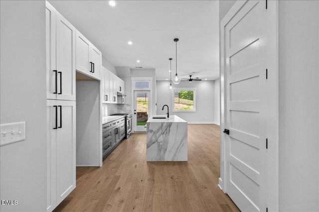 541 Bragg Street, Raleigh, NC 27610