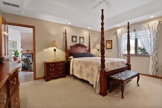 10030 Eagle Court, Demotte, IN 46310