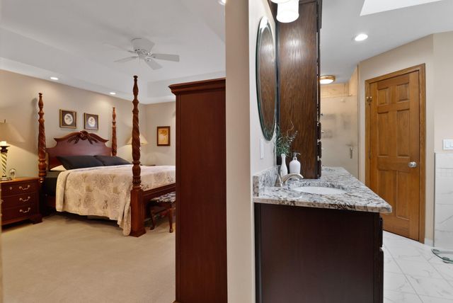 10030 Eagle Court, Demotte, IN 46310