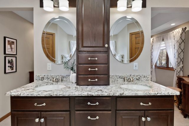 10030 Eagle Court, Demotte, IN 46310