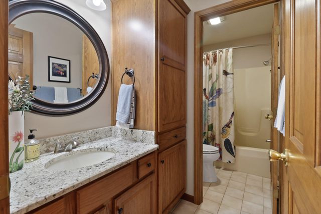 10030 Eagle Court, Demotte, IN 46310