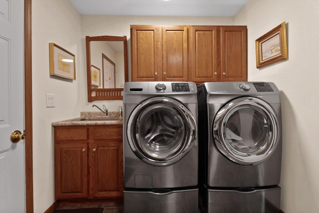 10030 Eagle Court, Demotte, IN 46310