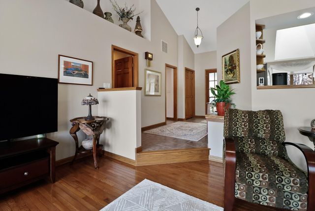 10030 Eagle Court, Demotte, IN 46310