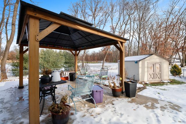 10030 Eagle Court, Demotte, IN 46310