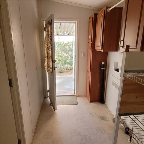 9732 2nd Street, Chloride, AZ 86431