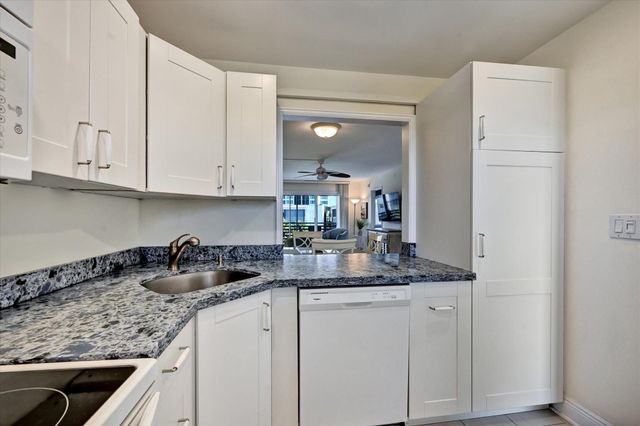 1541 S Ocean Boulevard 413, Lauderdale By The Sea, FL 33062