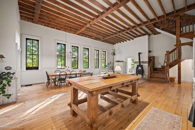 1055 Mount Tabor Road, Buchanan, MI 49107