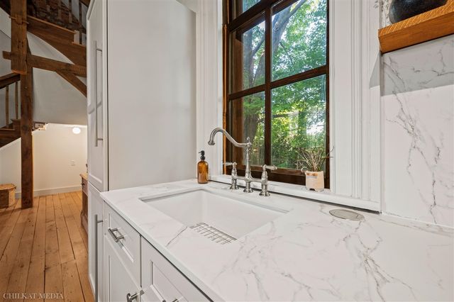 1055 Mount Tabor Road, Buchanan, MI 49107