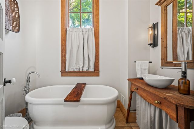 1055 Mount Tabor Road, Buchanan, MI 49107