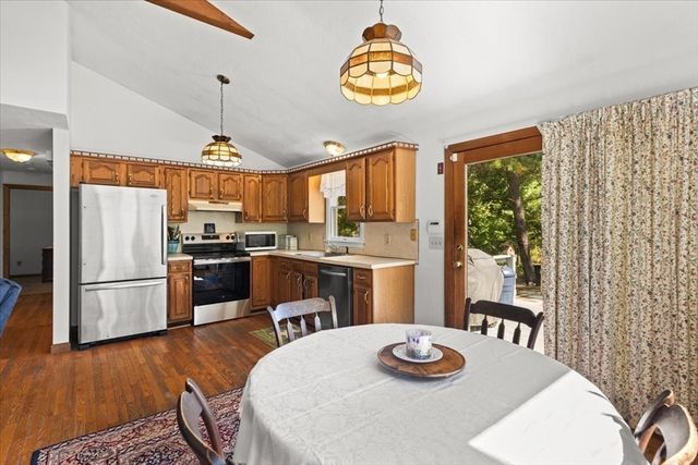 83 Red Brook Rd, Wareham, MA 02532