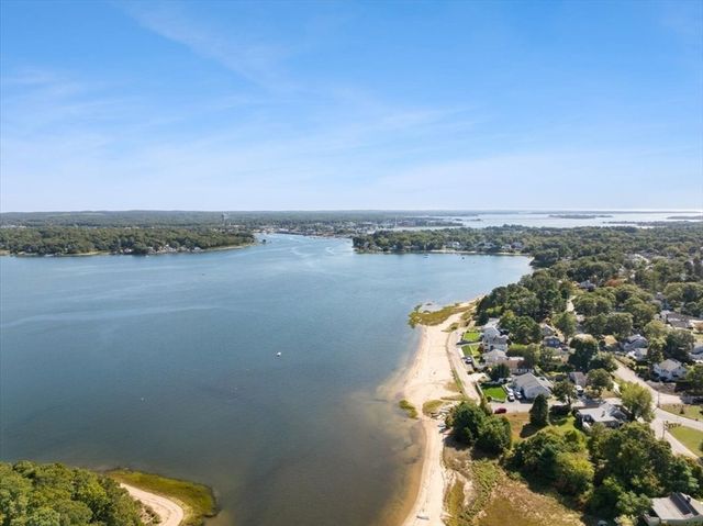83 Red Brook Rd, Wareham, MA 02532