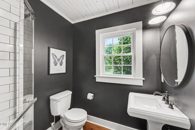 216 Clark Lane, Siler City, NC 27344