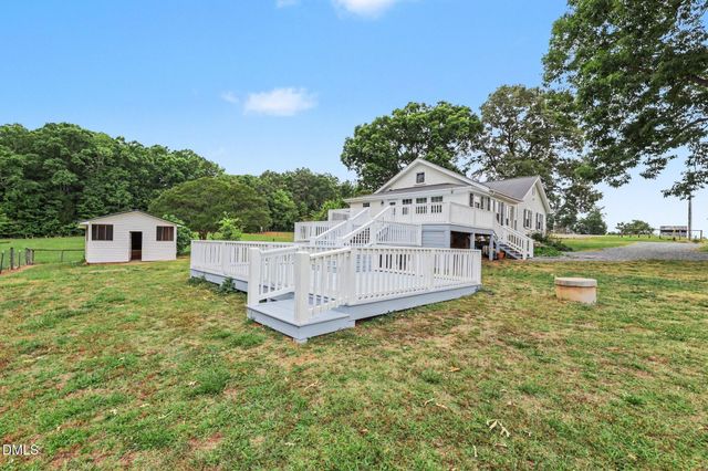 216 Clark Lane, Siler City, NC 27344
