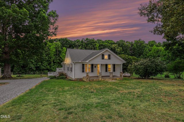 216 Clark Lane, Siler City, NC 27344
