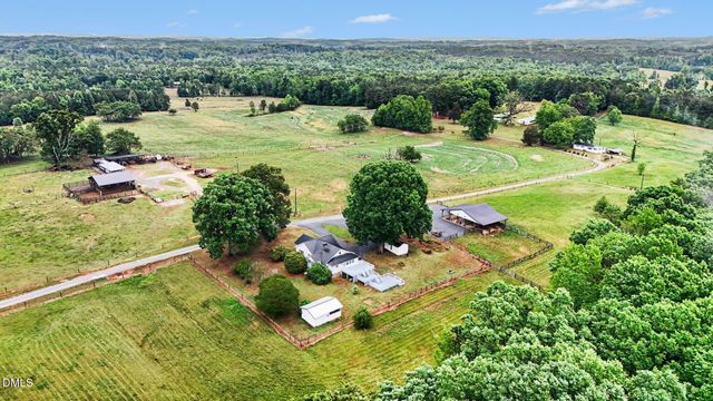 216 Clark Lane, Siler City, NC 27344