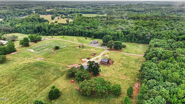 216 Clark Lane, Siler City, NC 27344