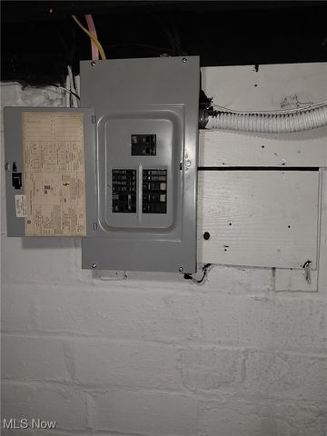 13901 Chapelside Avenue, Cleveland, OH 44120