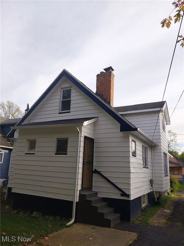 13901 Chapelside Avenue, Cleveland, OH 44120