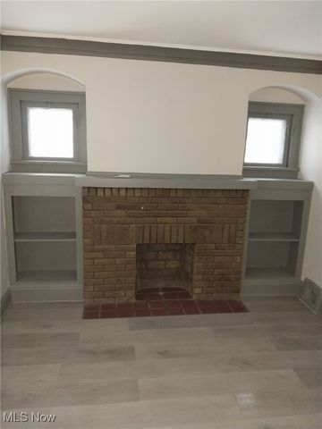 13901 Chapelside Avenue, Cleveland, OH 44120