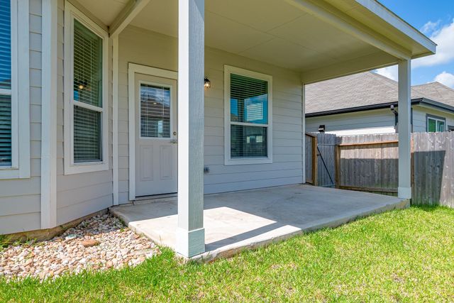 2906 Lawrence Park Court, Conroe, TX 77304