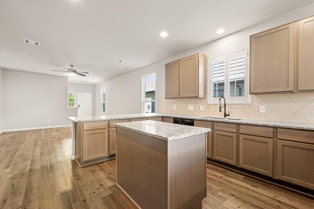2906 Lawrence Park Court, Conroe, TX 77304