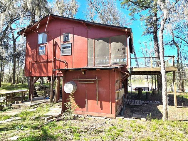 401 County Road 2869, Cleveland, TX 77327