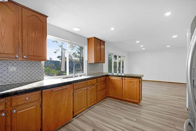 3608 Siskiyou Ct, Hayward, CA 94542