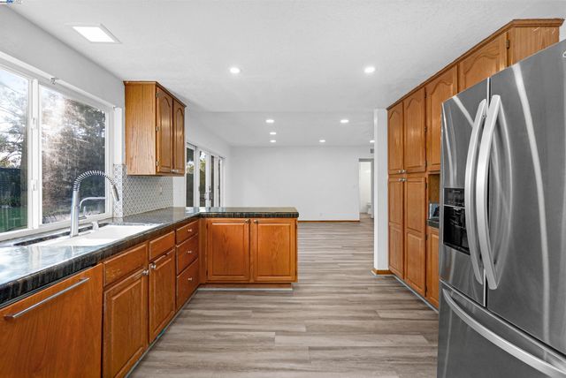 3608 Siskiyou Ct, Hayward, CA 94542