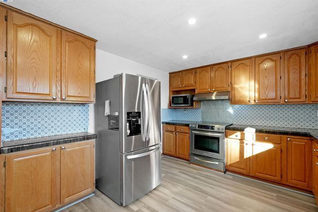 3608 Siskiyou Ct, Hayward, CA 94542