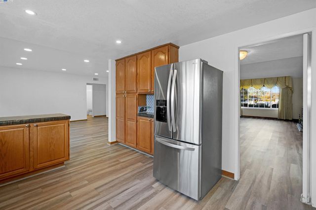 3608 Siskiyou Ct, Hayward, CA 94542