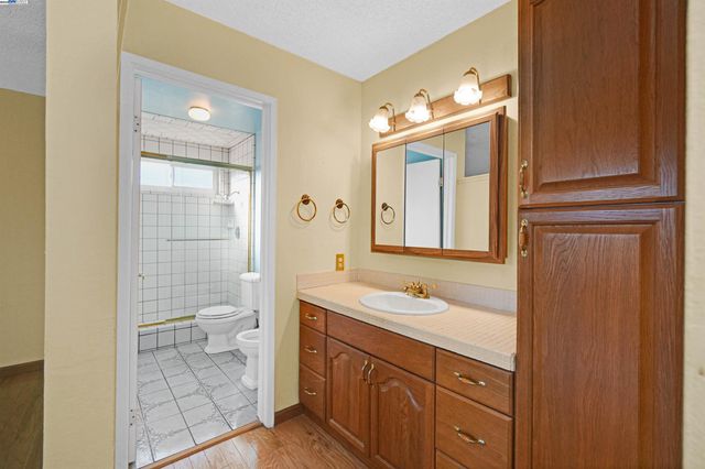 3608 Siskiyou Ct, Hayward, CA 94542