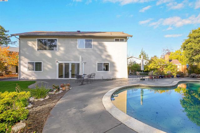 3608 Siskiyou Ct, Hayward, CA 94542