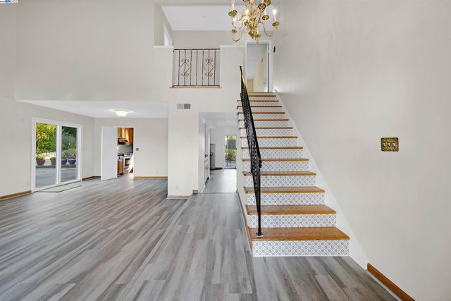 3608 Siskiyou Ct, Hayward, CA 94542