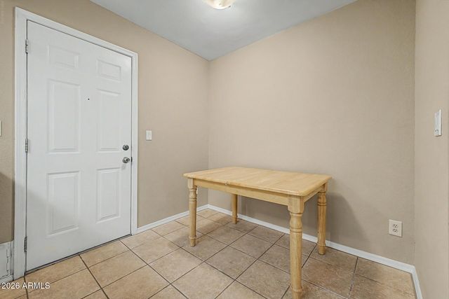 4849 E Kachina Trail 3, Phoenix, AZ 85044