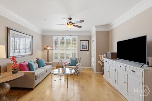 2124 Whitemarsh Way, Savannah, GA 31410