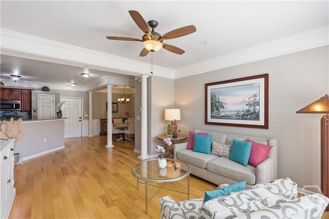 2124 Whitemarsh Way, Savannah, GA 31410