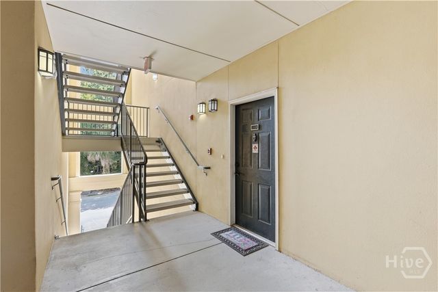 2124 Whitemarsh Way, Savannah, GA 31410