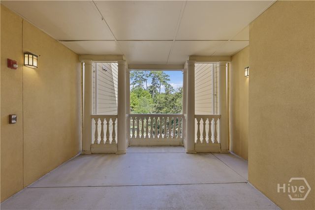 2124 Whitemarsh Way, Savannah, GA 31410