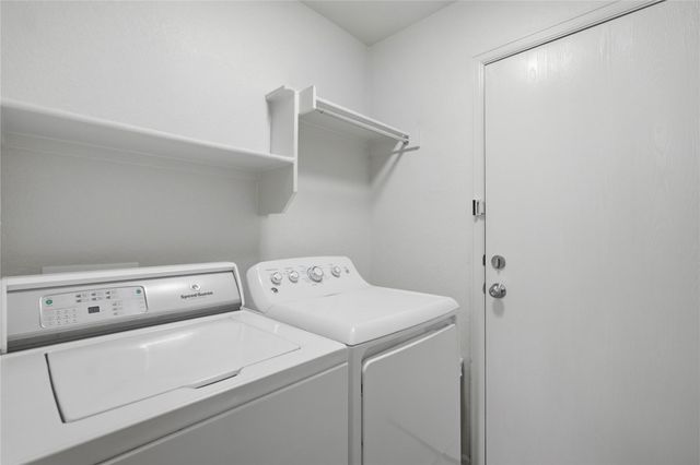 664 Hometown PKWY, Kyle, TX 78640