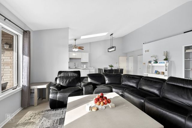 6640 183rd Street 3B, Tinley Park, IL 60477