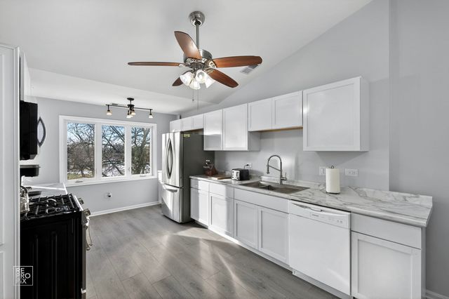 6640 183rd Street 3B, Tinley Park, IL 60477