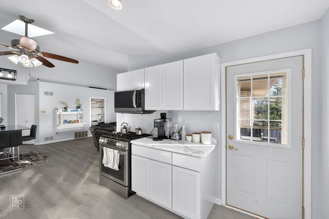 6640 183rd Street 3B, Tinley Park, IL 60477