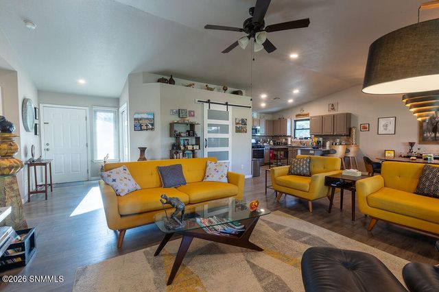 5612 Century Lane, Las Cruces, NM 88012
