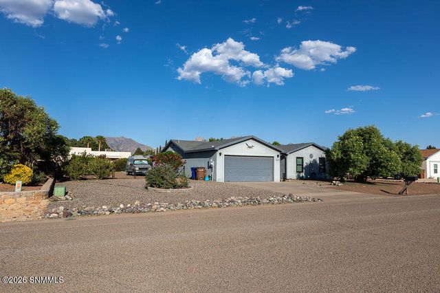 5612 Century Lane, Las Cruces, NM 88012