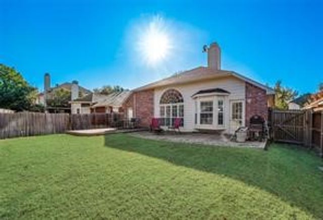 1916 Centenary Drive, Flower Mound, TX 75028