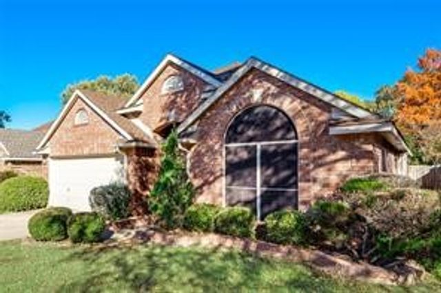 1916 Centenary Drive, Flower Mound, TX 75028